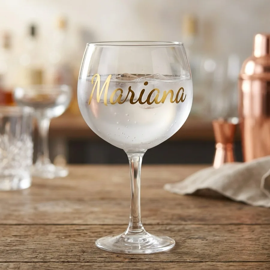 Taça e copo térmico com nome personalizado em vinil